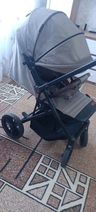 Коляска  прогулочная зима лето