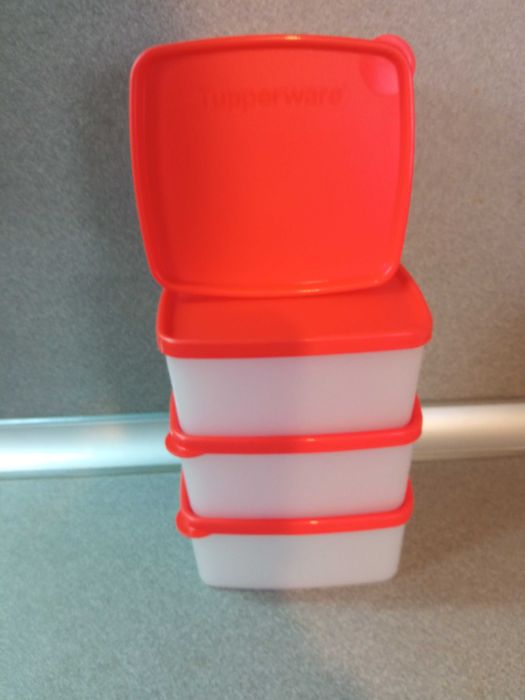 Съдове за фризер на Таперуер