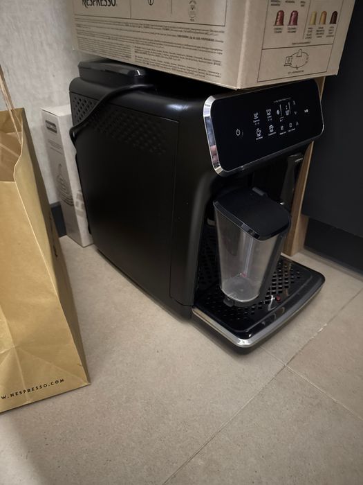 кафе машина Philips late go