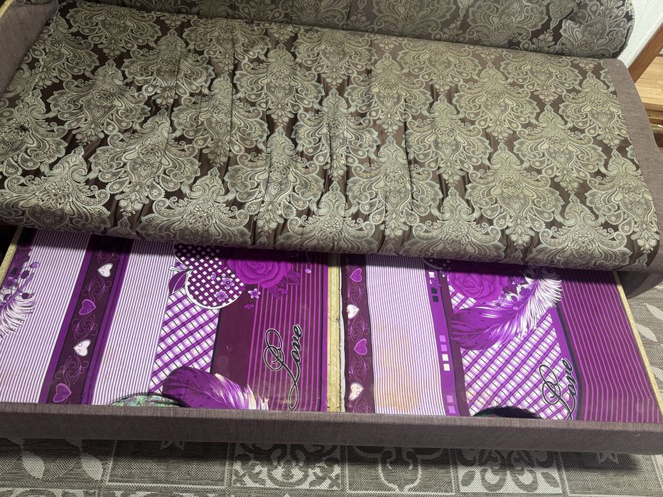 Тахта диван в хорошем состоянии