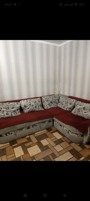 Продам угловой диван