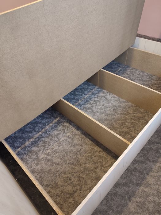 Pat de vânzare folosit 1 an