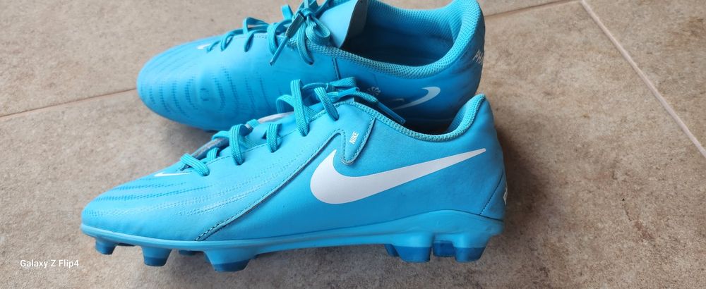 Бутонки Nike Phantom