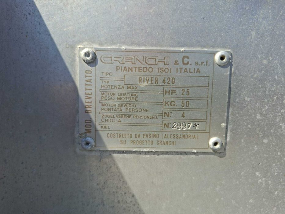 Barca din aluminiu Cranchi River 420 si motor yamaha de 15 cp in 4 timpi