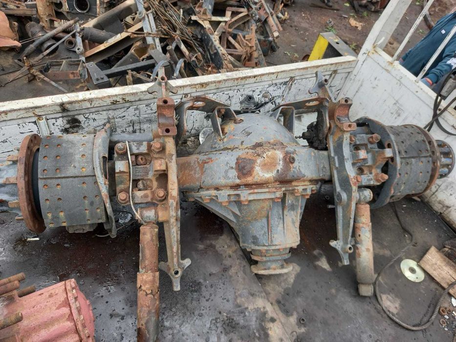 Задний мост и балка на автомобиль DAF