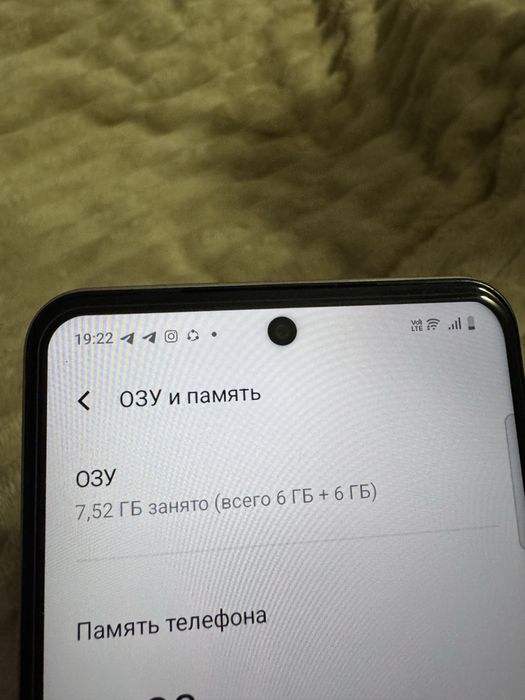 Продается телефон vivo 128