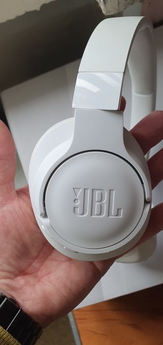 Наушники JBL TUNE 760nc