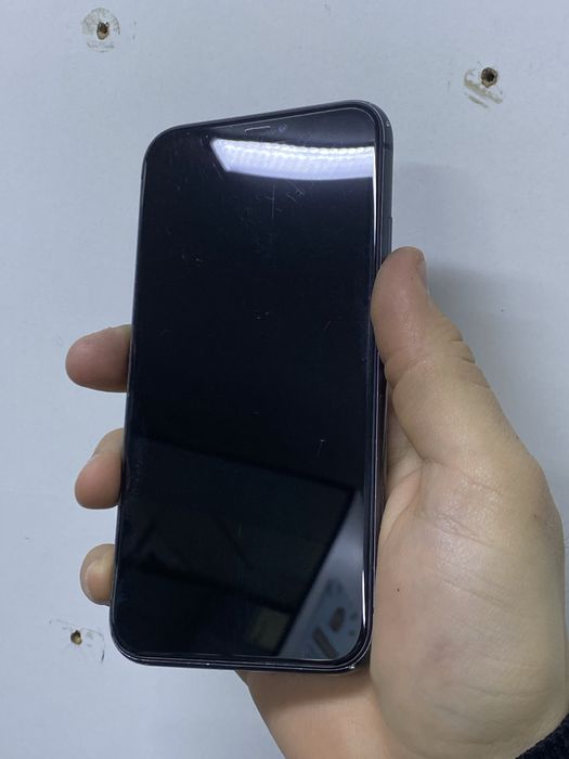 Продам iphone 11 64gb