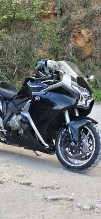 Honda VFR1200F   Avtomat