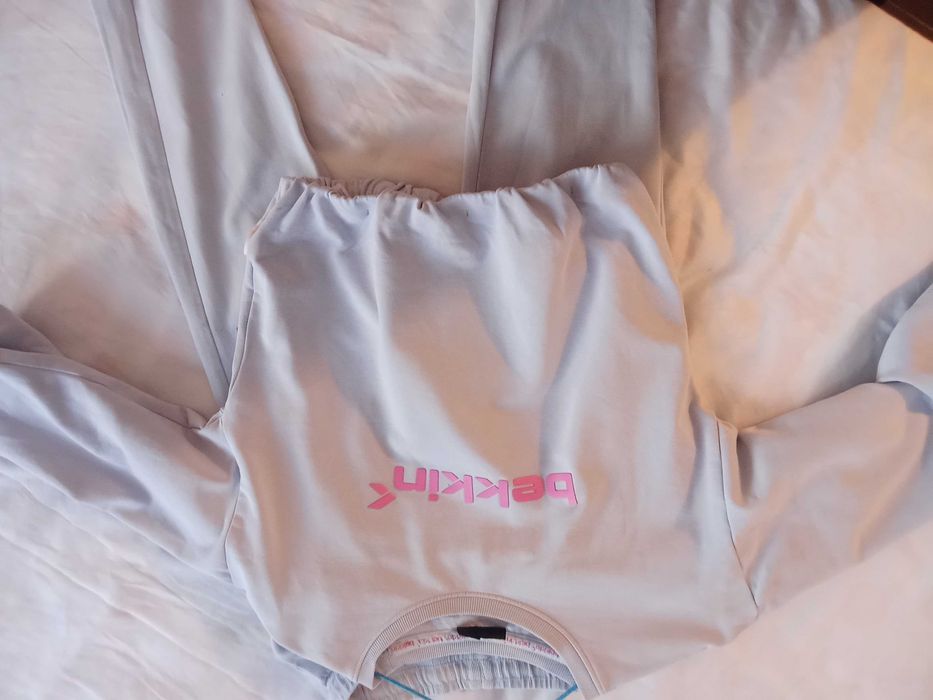 Екипи за момиче 7-8 г., 128 см. -5 евро.