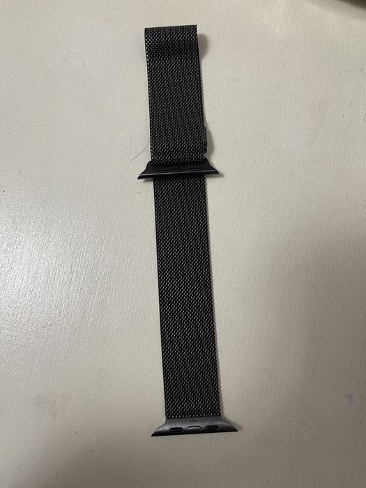 Apple watch milanese loop