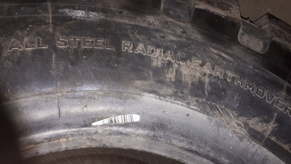 17.5R25 карьерные 4 шт