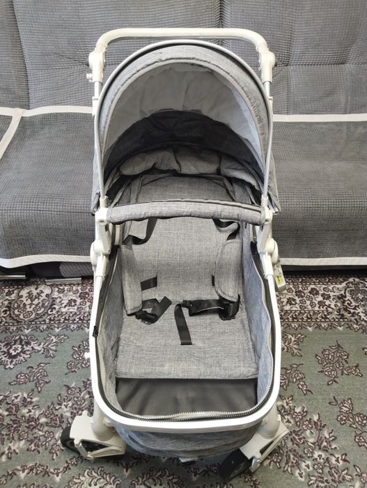Продам коляску с автолюлькой