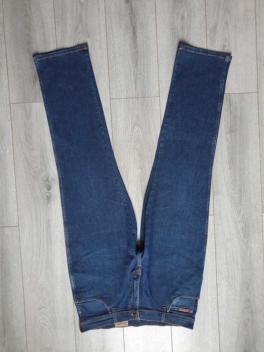 Blugi WRANGLER "Texas" - Marime W36 L34 (Talie 94 cm)