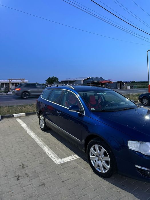 Vinde Volzwaghen Passat 2.0, 140cp, 5 uși stare foarte bună