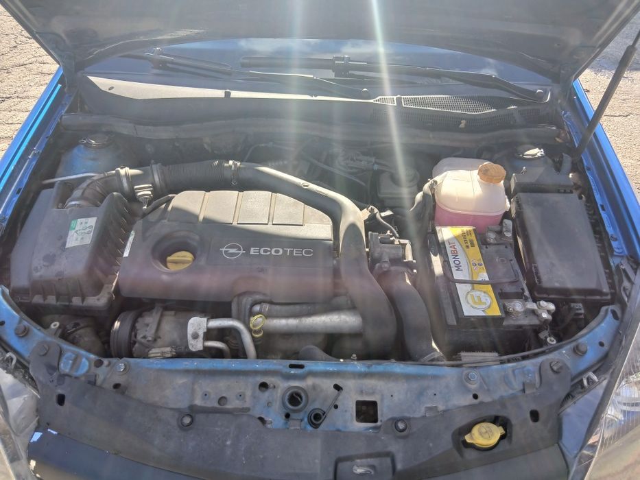 Опел Астра GTC 1.7 CDTI