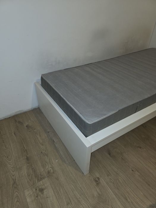 Vand pat Malm 90x200 dulap pax ikea