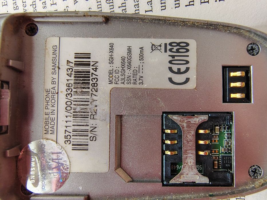 Telefon Nokia și Samsung vechi
