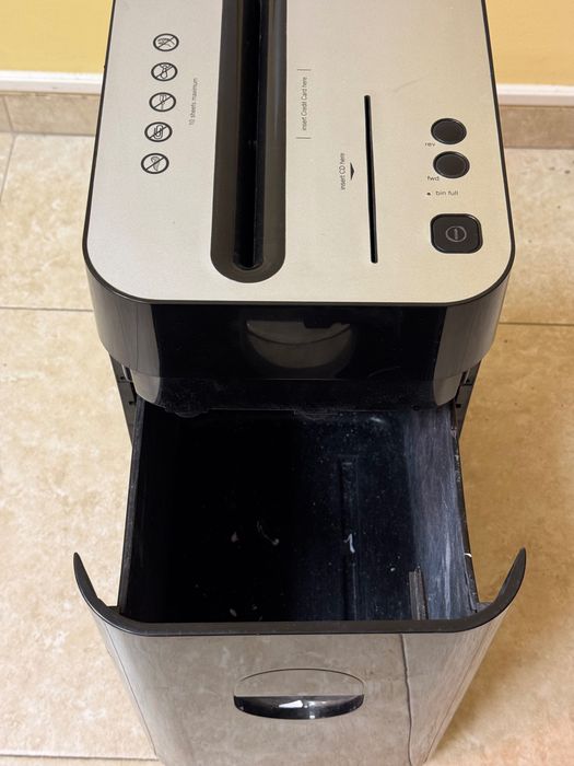 Машина за унищожаване на документи и дискове Sigma