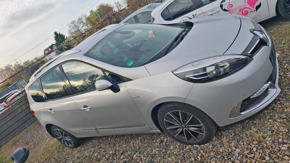 Granad scenic 3  7locuri