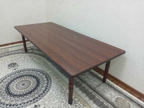 Хонтахта | Xontaxta | стол |. Уйда устахонада тайерланган мустахкам