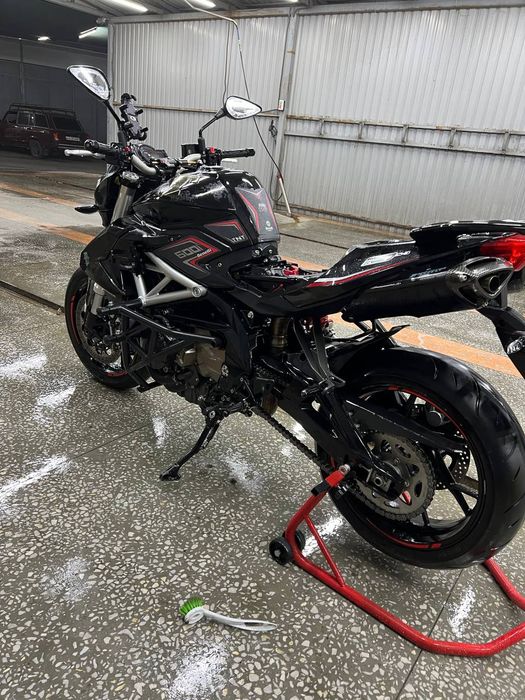 Мотоцикл Benelli TNT 600