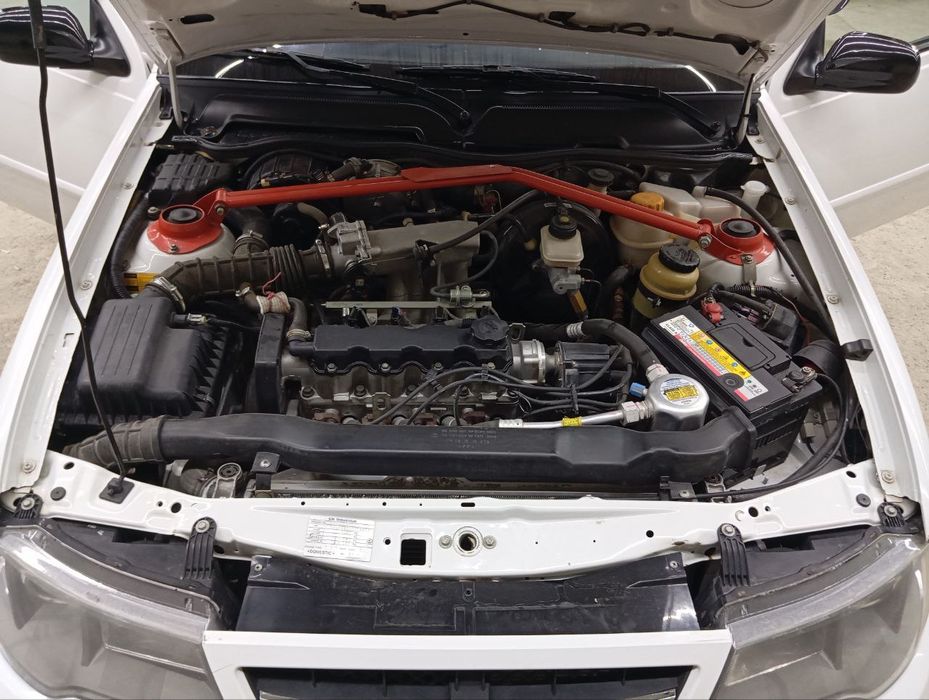 Nexia 2 , kraska tozza, sons tramblyor