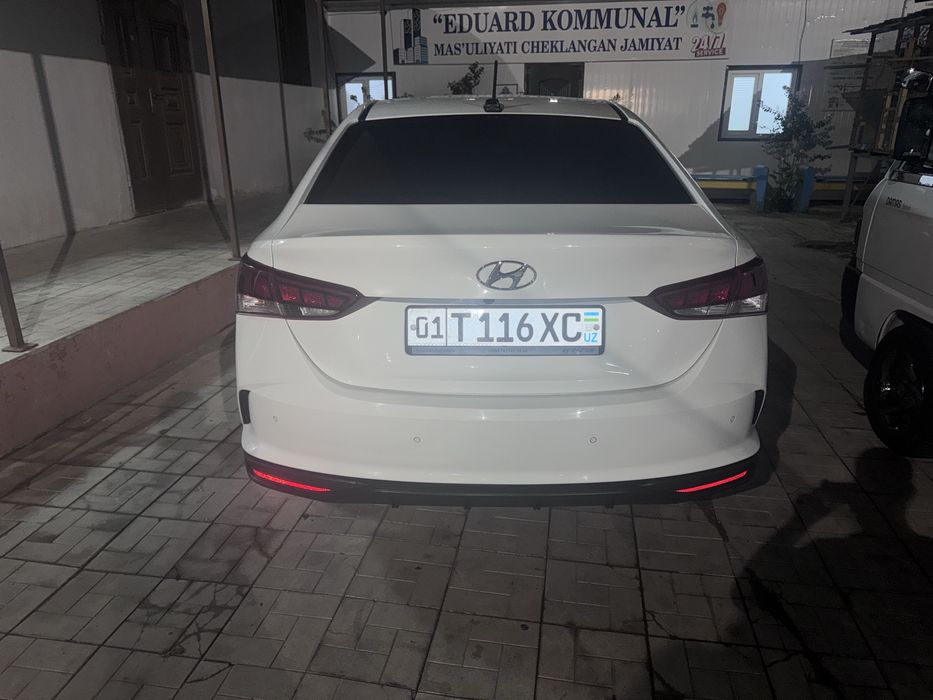 Продаю машину Hyundai Accent 2020 года
