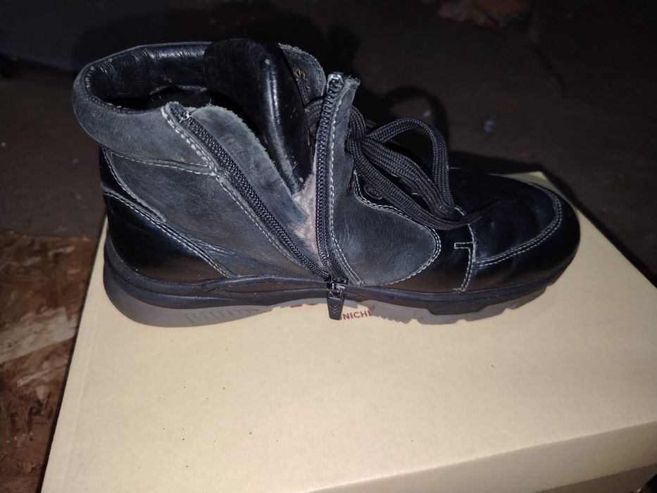 Продам туфли мужские 39р