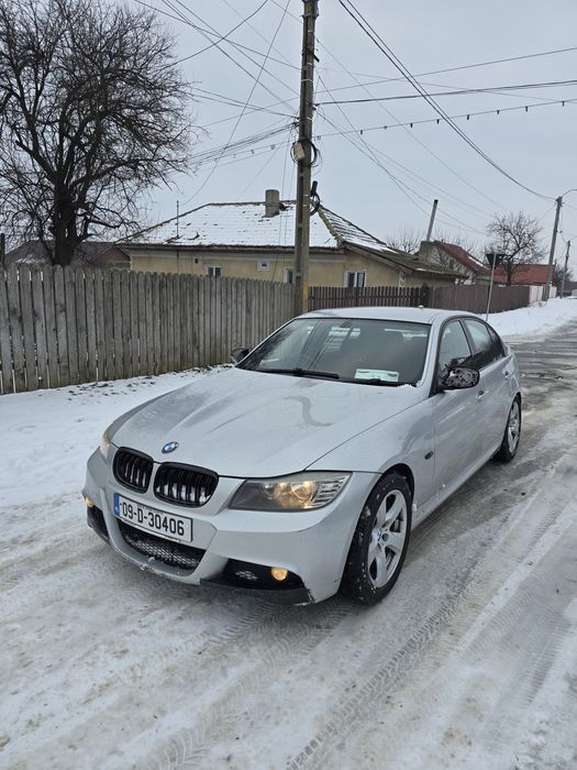 Dezmembrez bmw e90 fl 320d N47D20C
