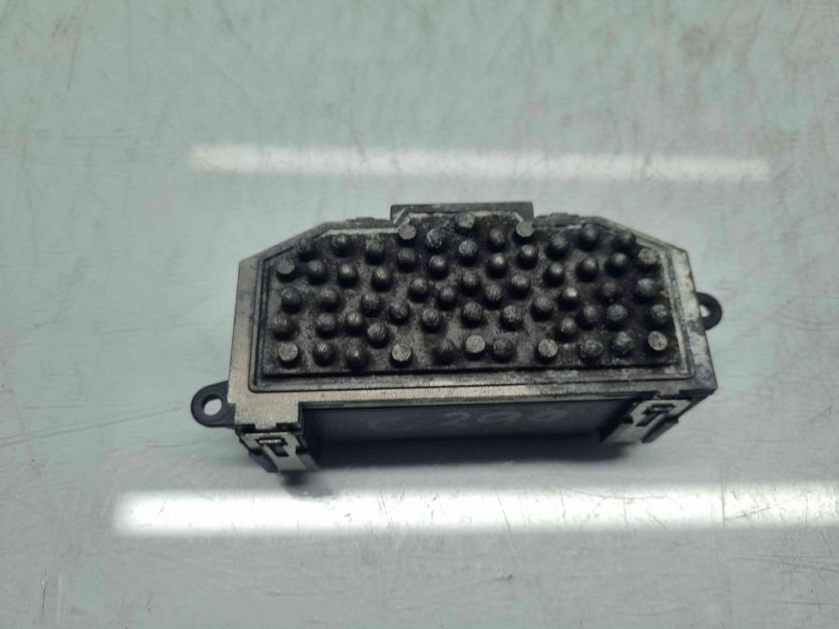 Releu  AUDI A5 (8T3) [Fabr 2007-2015] 8K0820521B