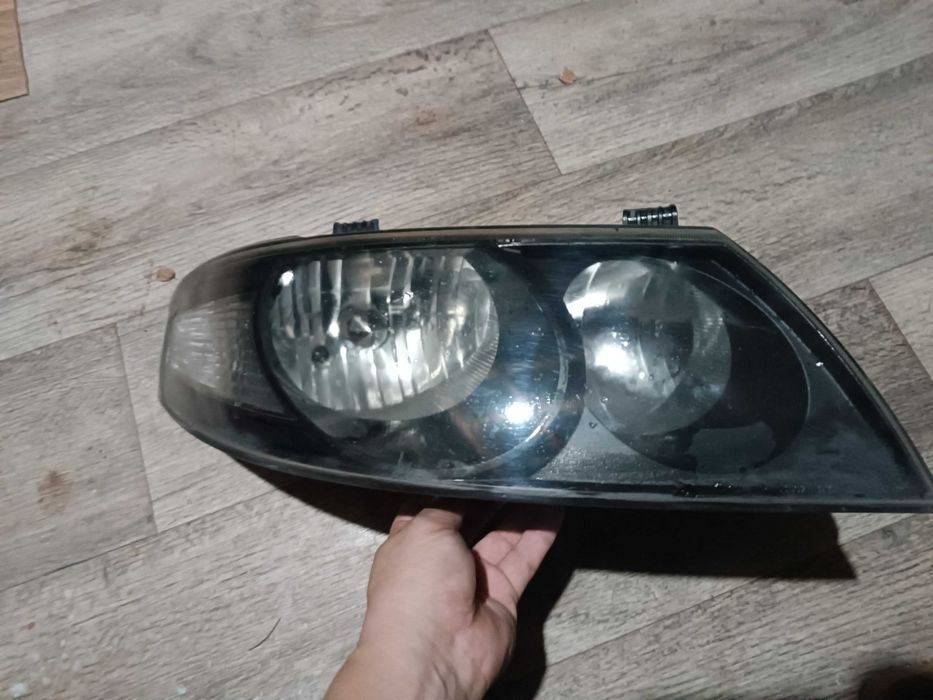 Фара Nissan Almera classic