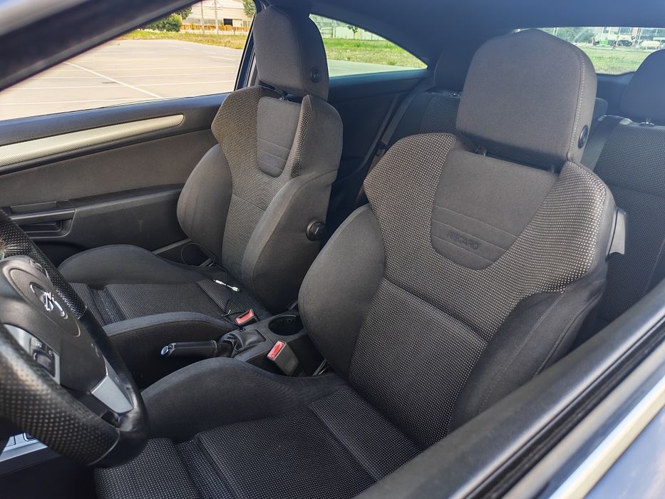 Opel Astra H GTC 2.0 turbo