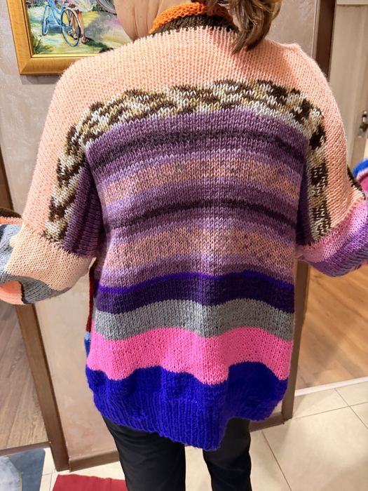 Iskra Art ръчно плетена жилетка