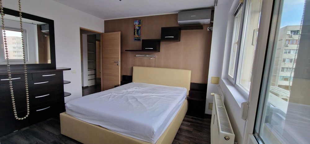 Inchiriez apartament 3 camere, spatios, recent renovat, langa Metrou Dristor, cu loc de parcare inclus