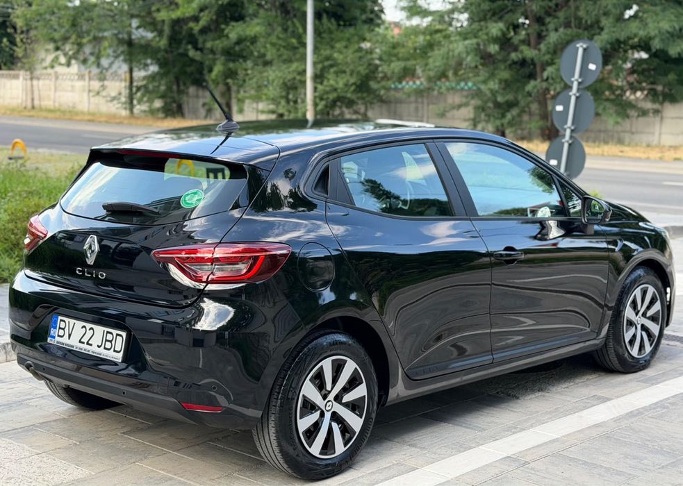 RENAULT Clio 2024 — imagine 4