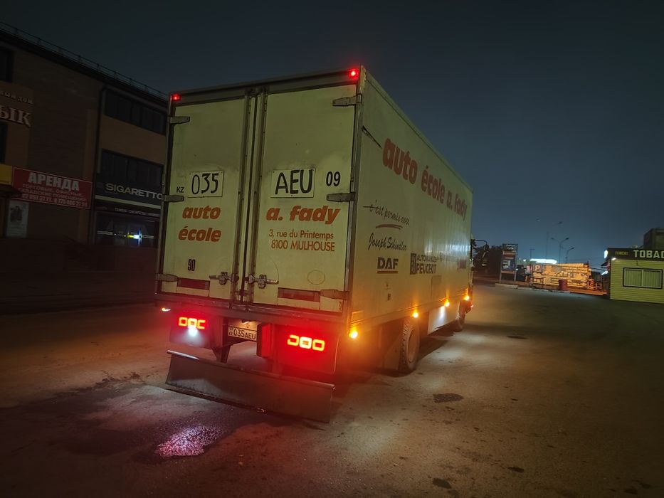 Продам Даф 8 тонник термос