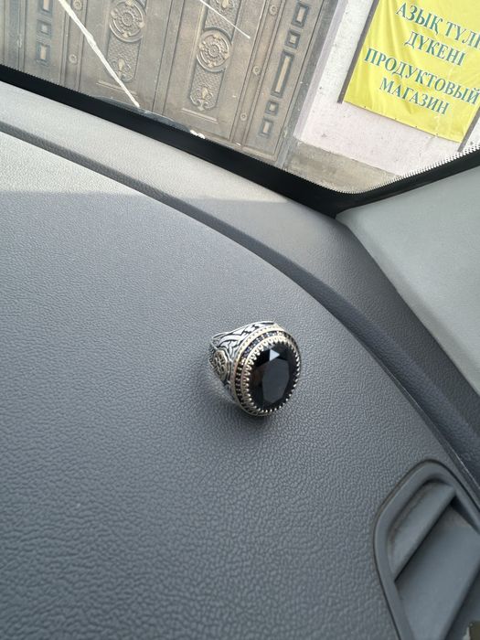 Мужской перстень 19размер идеал