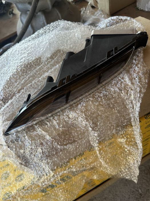 Porsche Macan 19-21г Дясна Лед Дневна Светлина НОВА ОЕМ