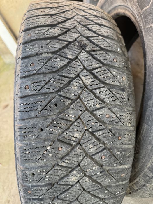 Продам шины зимние