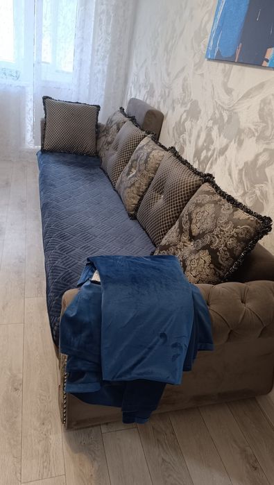 Продам диван размер 90*315