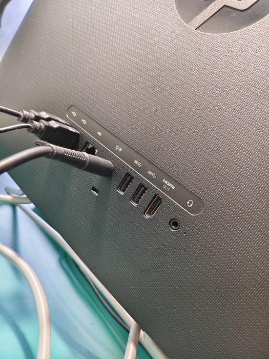 Моноблок HP core i5 8250U