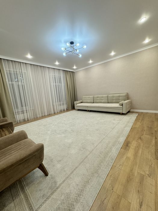 Продам тренд  ковер  4*5 размер