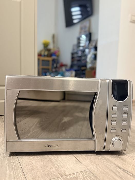 Cuptor cu microunde marca Clatronic din otel inoxidabil