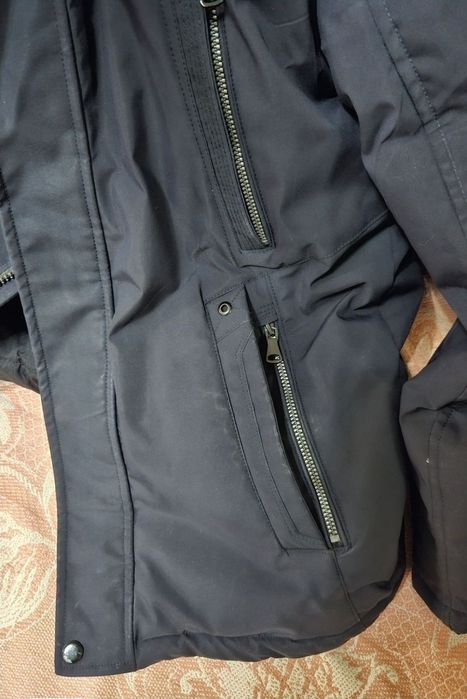 Зимняя тёплая куртка