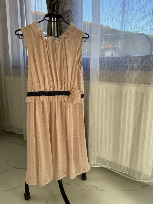 Дамски рокли нови два цвята син и розов