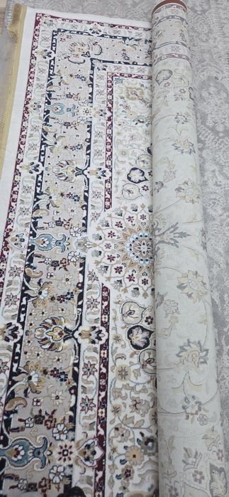 Ковер БУ турецская шелковая.  . 3×4