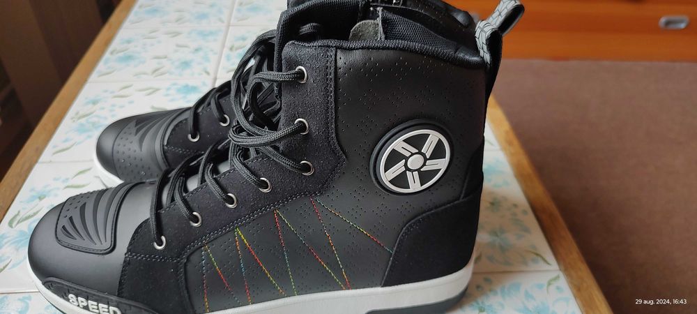 Ghete de motocicletă Speed, marimea 44 , noi