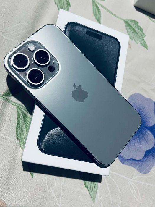 Iphone 15 Pro 128 GB в отлично състояние