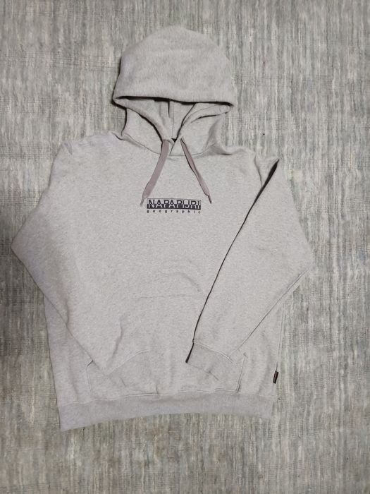 Napapijri два броя мъжки суитшърт размер XXL.